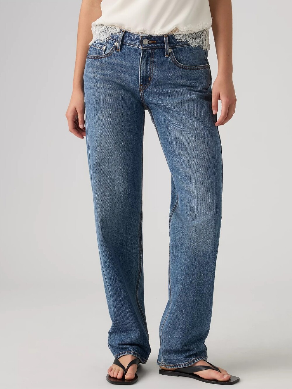Levis Low Pro Straight 30W In Medium Wash